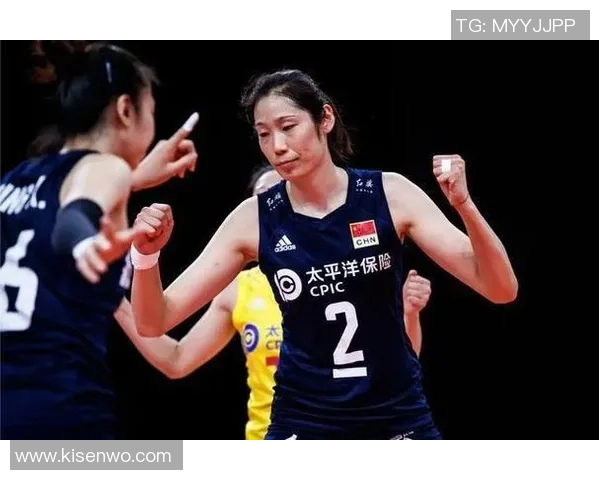 杨敏专访：从排球新星到传奇教练的心路历程回顾