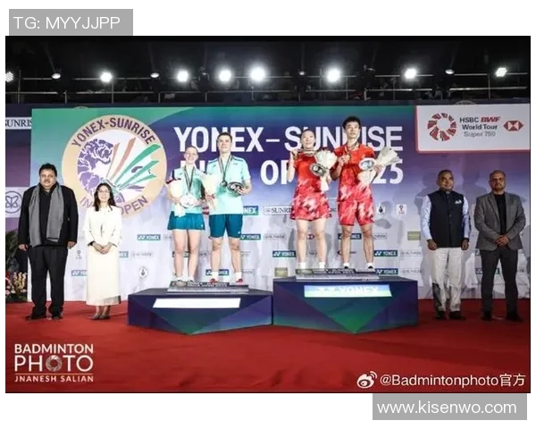 羽毛球盛宴：深入武汉羽毛球队的默契配合与战术解析